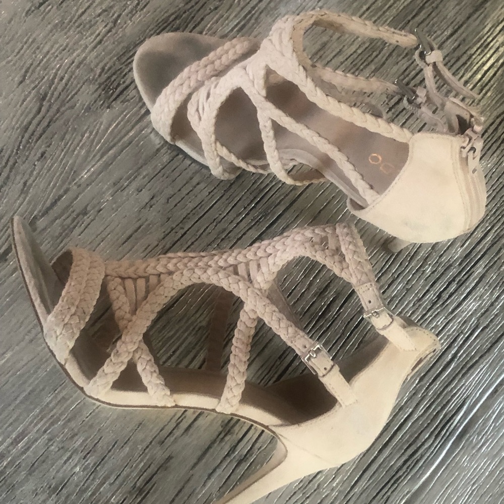 Aldo - Picture 4 of 7